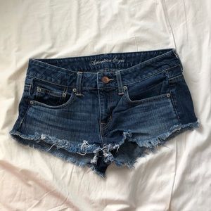 American Eagle frayed-bottom denim short shorts